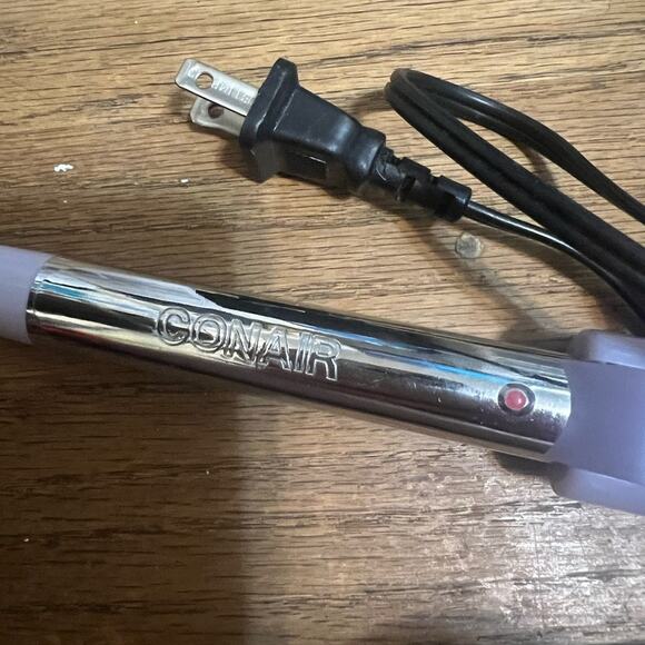 👑2/$10 Conair Curling Iron Small Ringlet Curls Silver Clip Iron Women’s - Picture 3 of 4